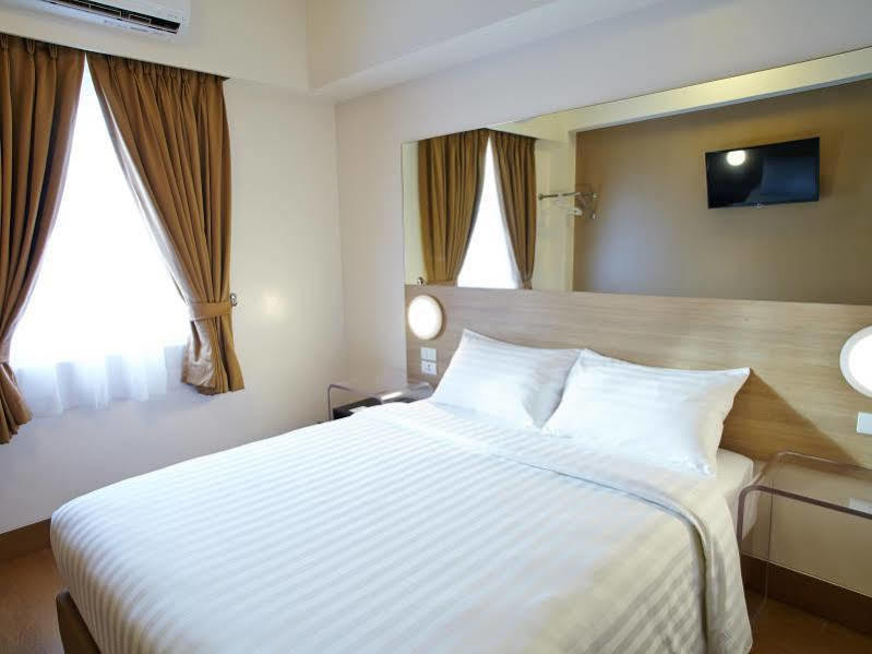 Red Planet Makati Avenue Manila Hotel Makati City Luaran gambar